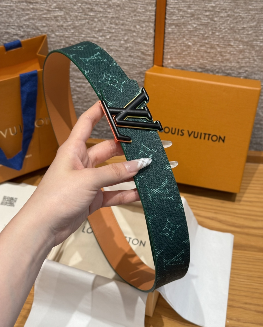 LV 루이비통 디멘션 모노그램 헤리티지 40mm 양면 벨트