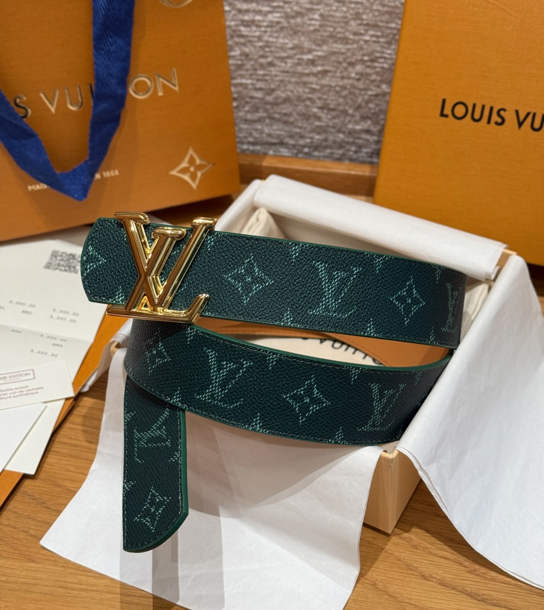 LV 루이비통 디멘션 모노그램 헤리티지 40mm 양면 벨트