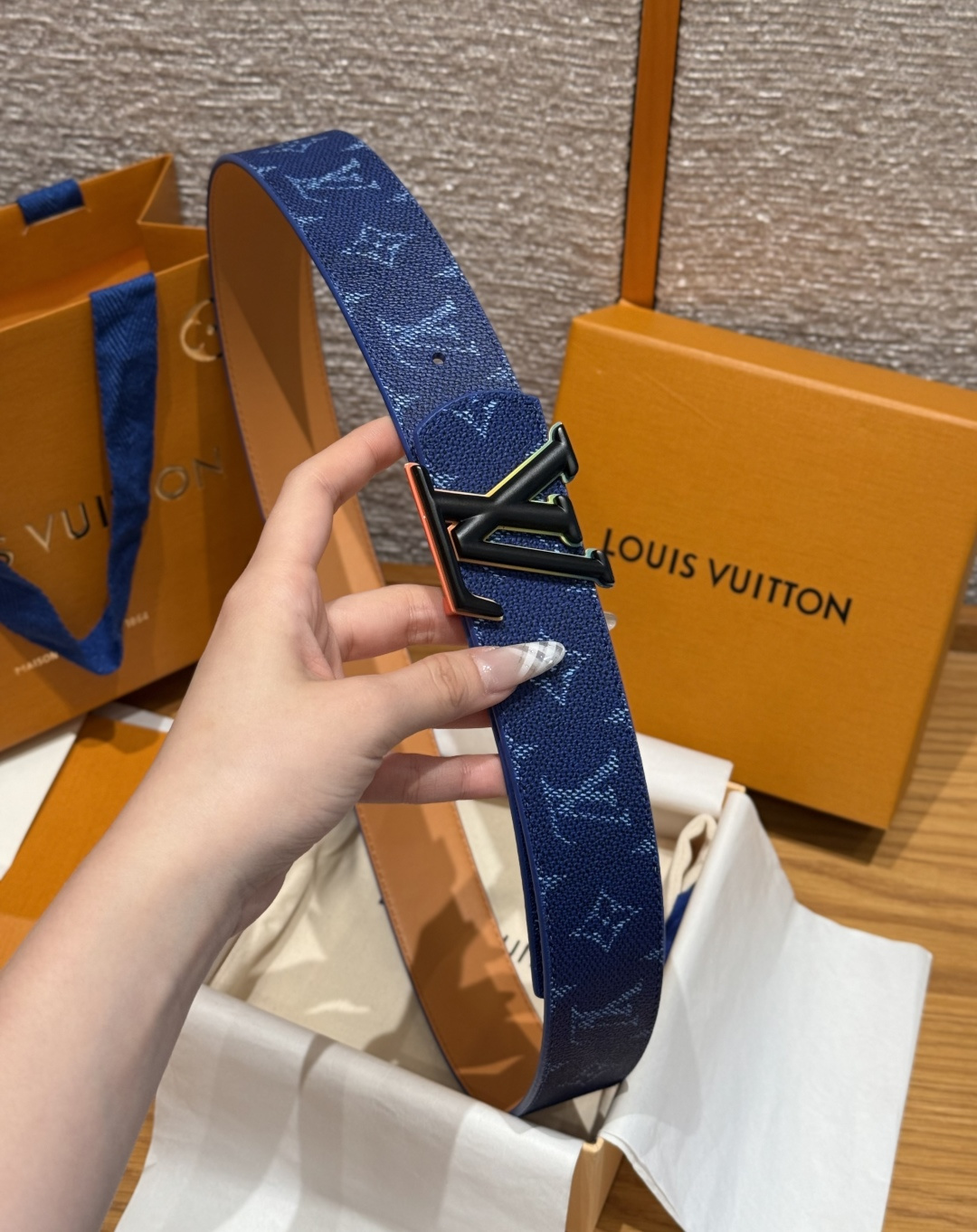 LV 루이비통 디멘션 모노그램 헤리티지 40mm 양면 벨트