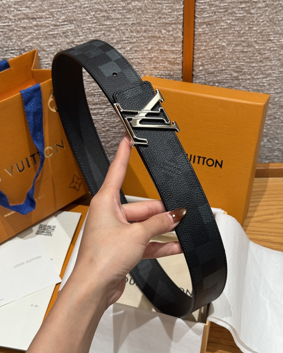 LV 루이비통 이니셜 다모플라쥬 40mm 양면 벨트