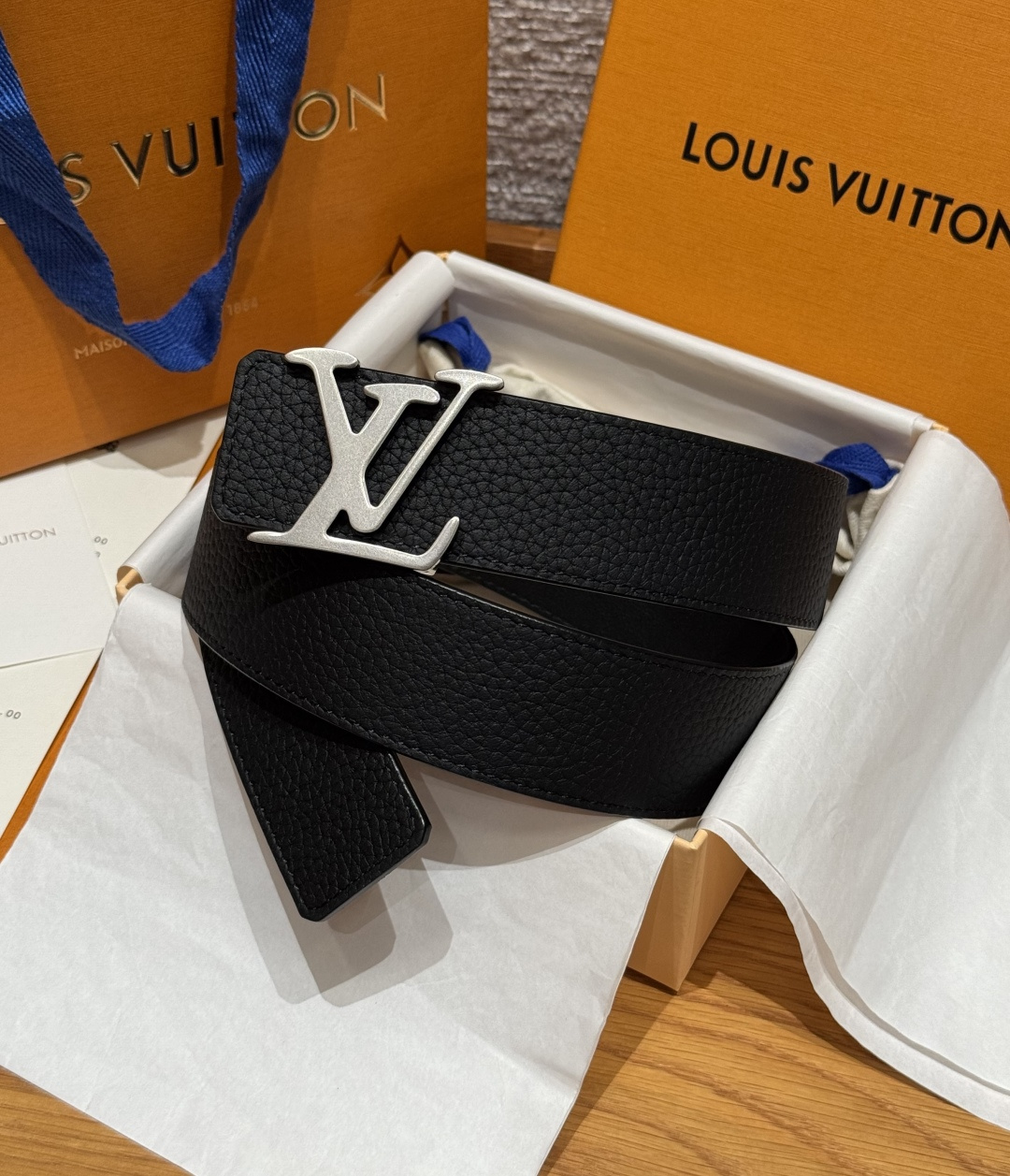 LV 루이비통 토뤼옹(Taurillon) 40mm 양면 리버서블 벨트