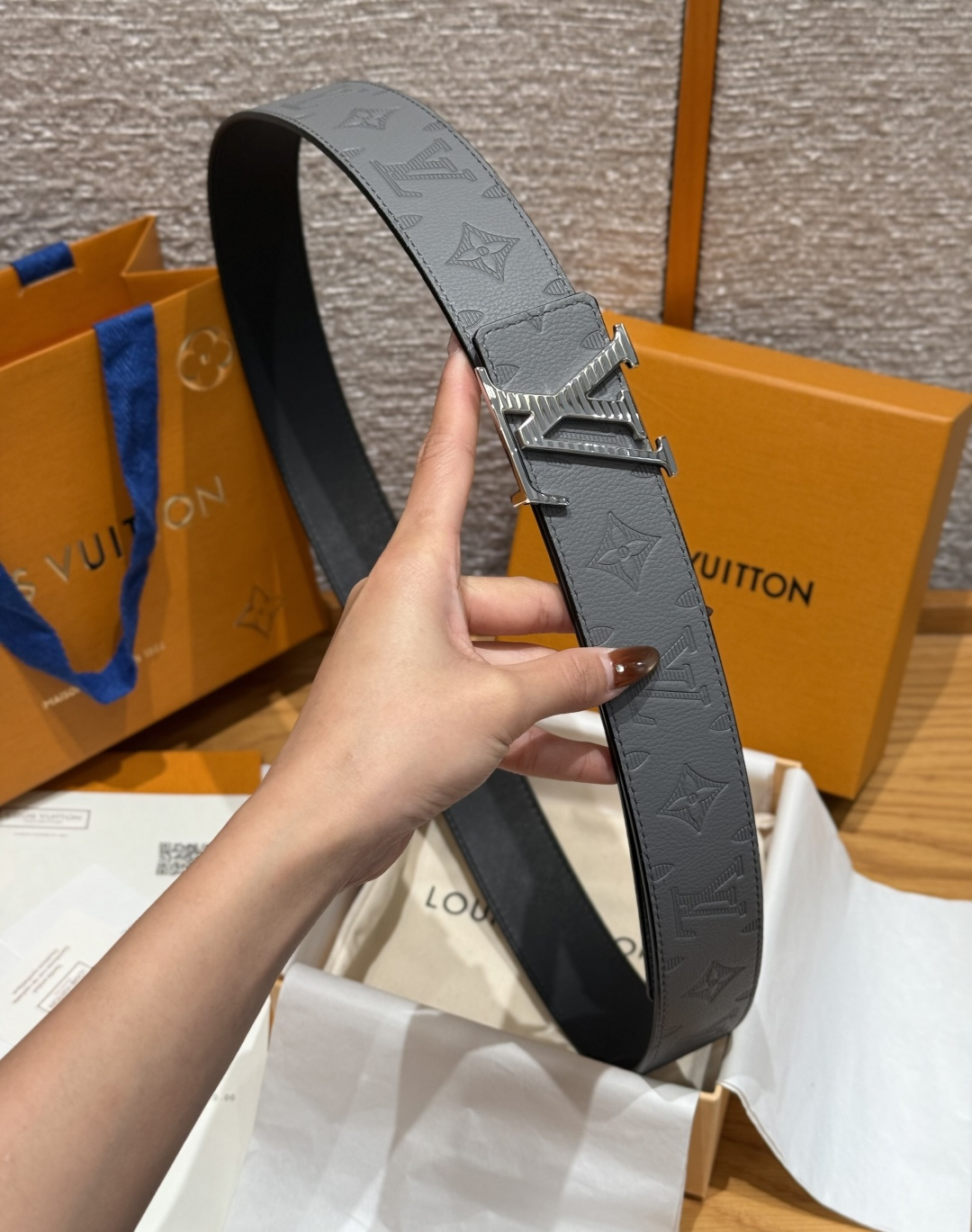 LV 루이비통 쉐도우(SHADOW) 40mm 양면 리버서블 벨트