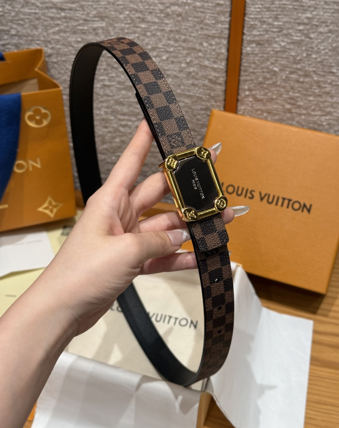 LV 루이비통 아이코닉(ICONIC) 25mm 양면 리버시블 벨트