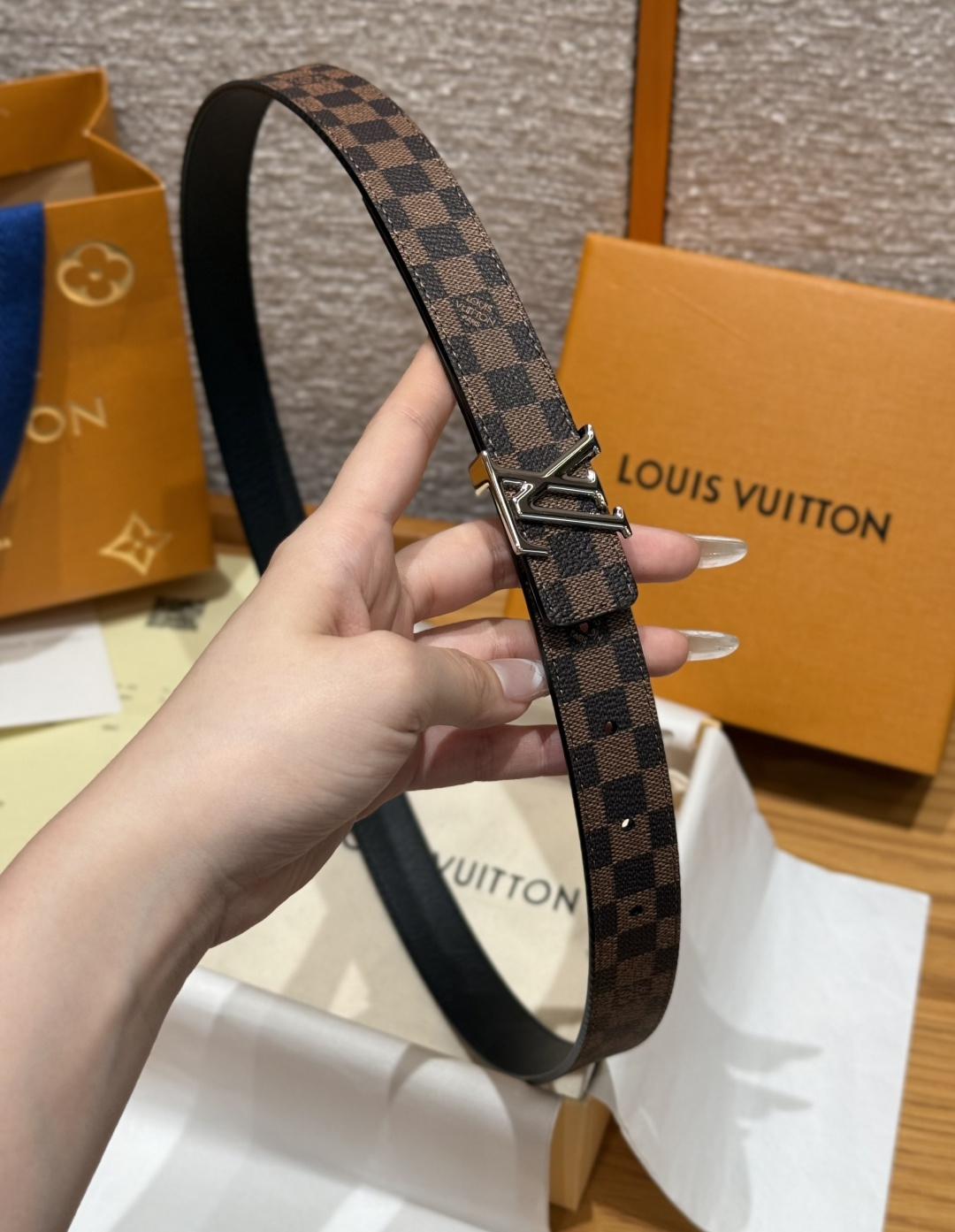 LV 루이비통 아이코닉(ICONIC) 25mm 양면 리버시블 벨트