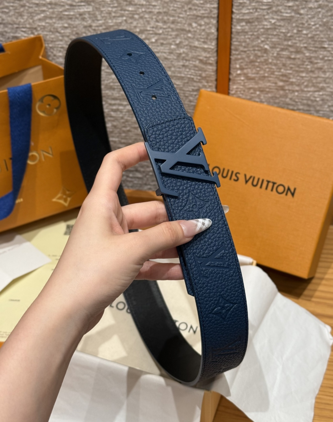 LV 루이비통 남성 토뤼옹(Taurillon) 40mm 양면 리버시블 벨트
