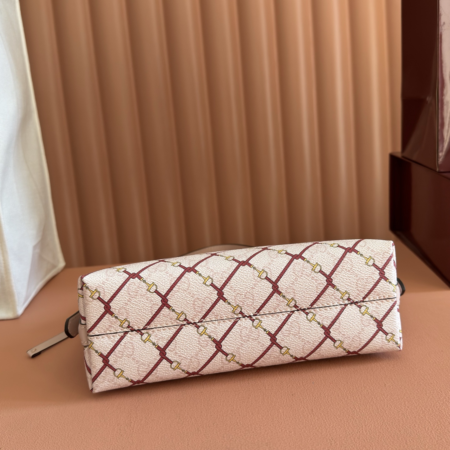 구찌(GUCCI) 엠블럼 Emblem 스몰 숄더백 가방