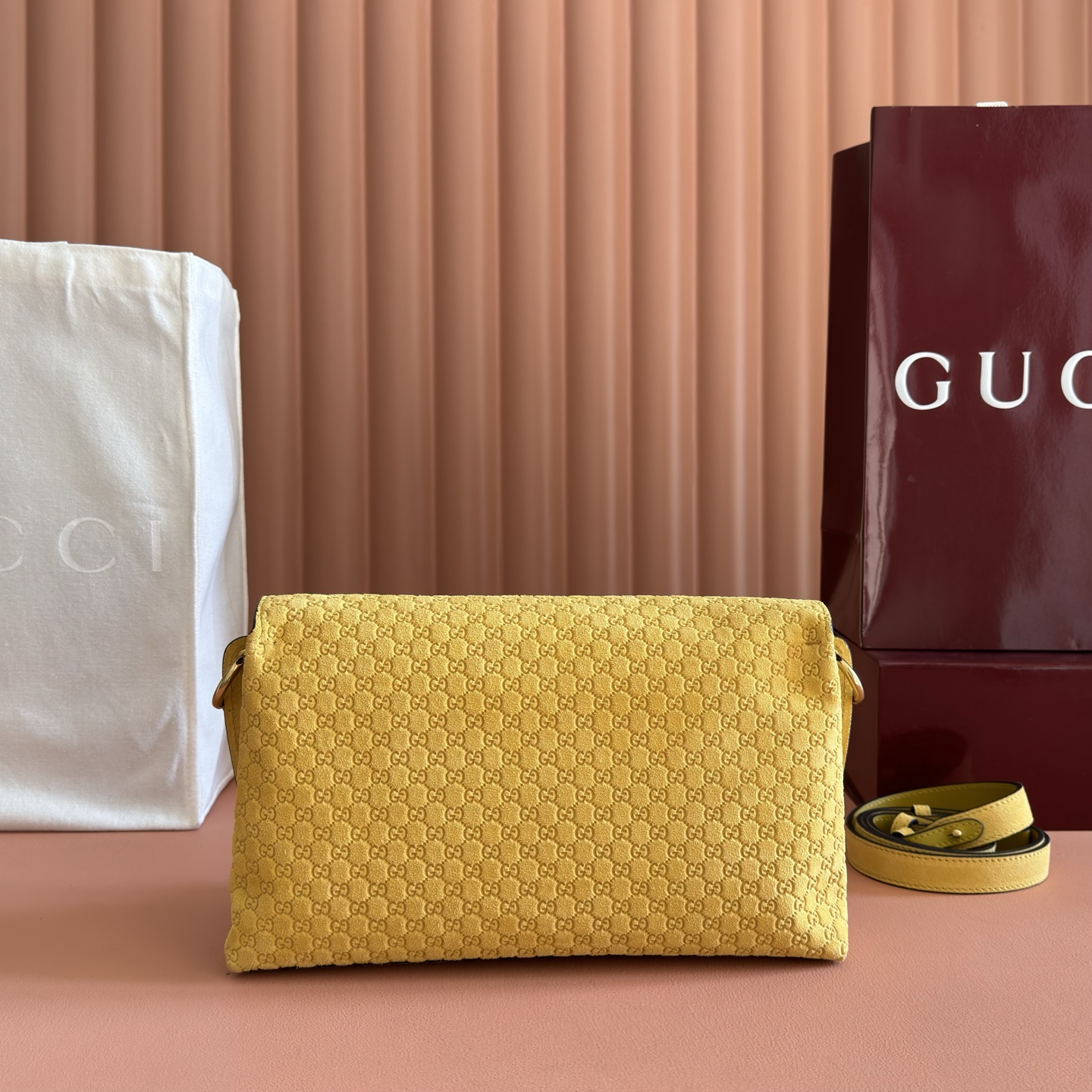 구찌(GUCCI) 라운드 인터로킹 G 체인 숄더백 가방