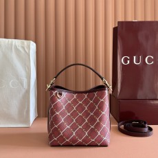 구찌(GUCCI) 엠블럼 GG 버킷백 (스몰) 가방