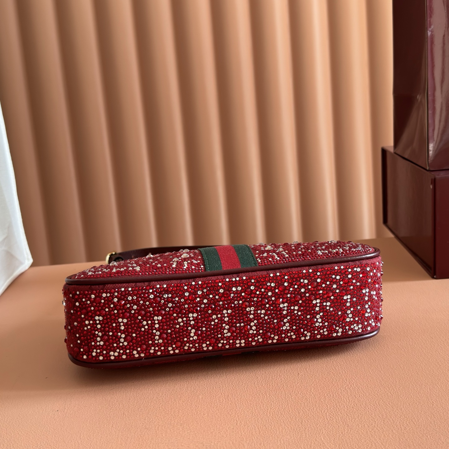 구찌(GUCCI) 오피디아 Ophidia 크리스탈 로소 앙코라 숄더백 가방