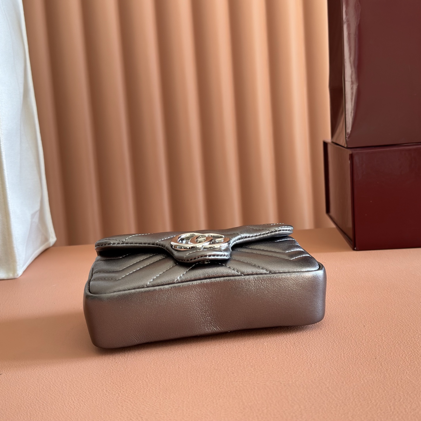 구찌(GUCCI) GG 마몽 Marmont 마틀라세 미니백 가방