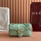 구찌(GUCCI) GG 마몽(Marmont) 메탈릭 마틀라세 숄더백 가방 미디엄