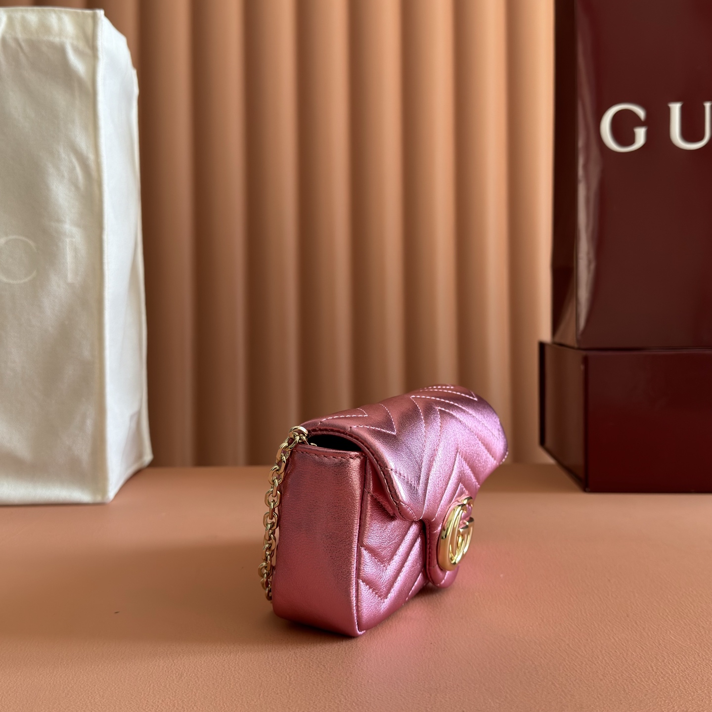 구찌(GUCCI) GG 마몽 Marmont 마틀라세 미니백 가방