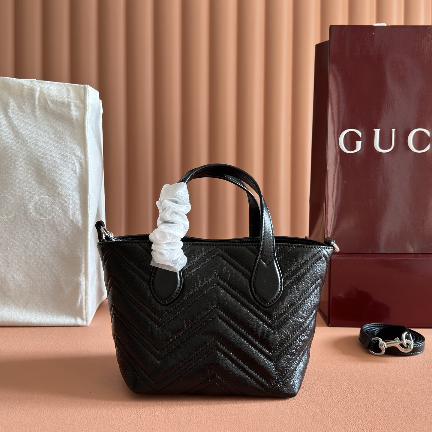 구찌(GUCCI) GG Marmont 마몽 2-Way 미니 토트 & 버킷백 가방