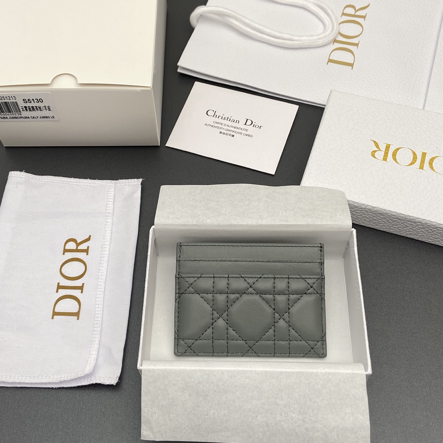 디올(DIOR) 카로 프리지아 Caro Freesia 카드 지갑 홀더