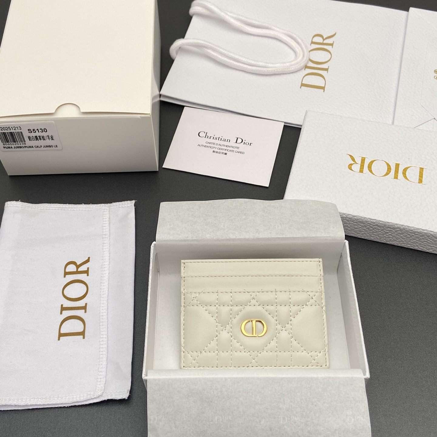 디올(DIOR) 카로 프리지아 Caro Freesia 카드 지갑 홀더