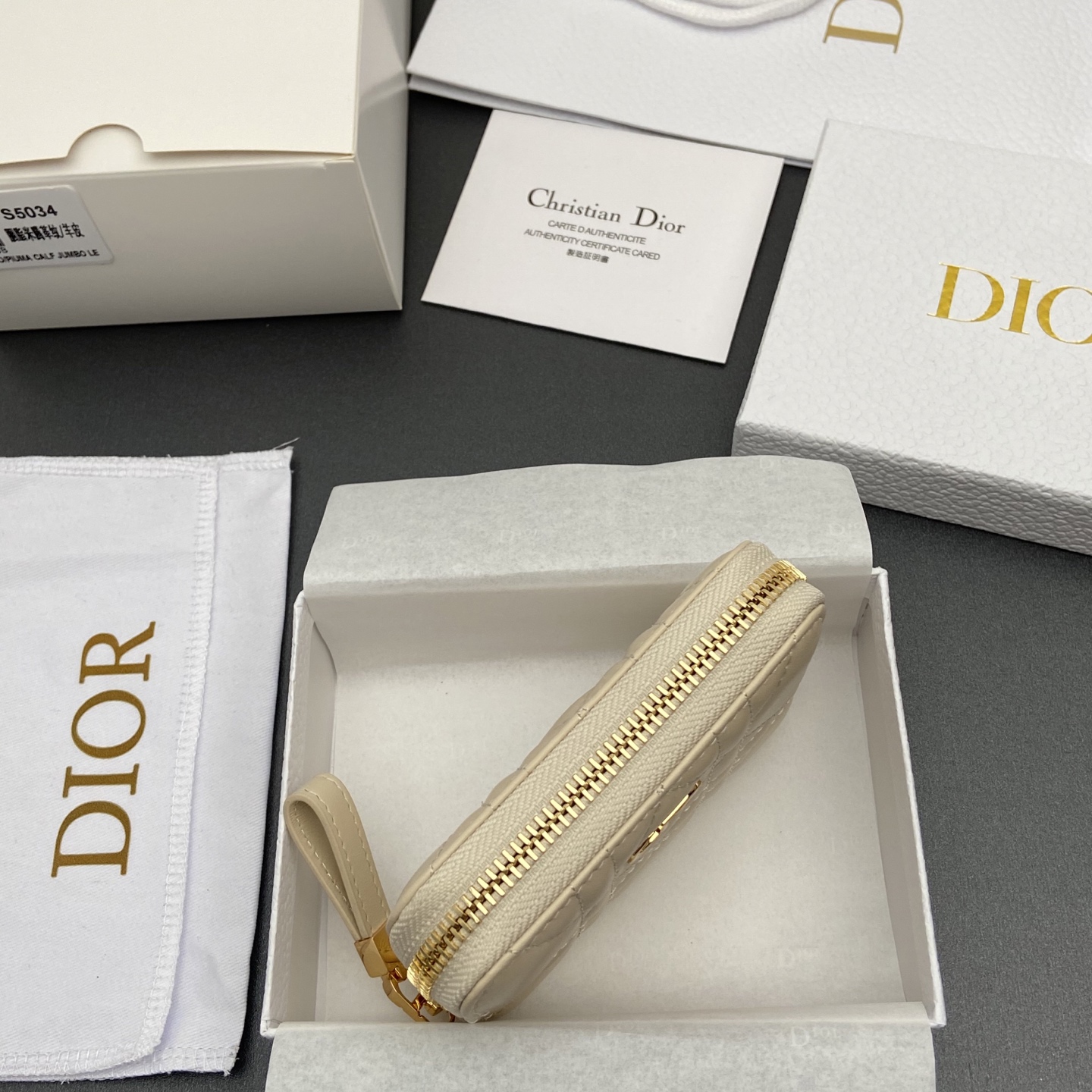 디올(DIOR) 졸리 글리신(Jolie Glycine) 그레이 까나쥬 지퍼 지갑