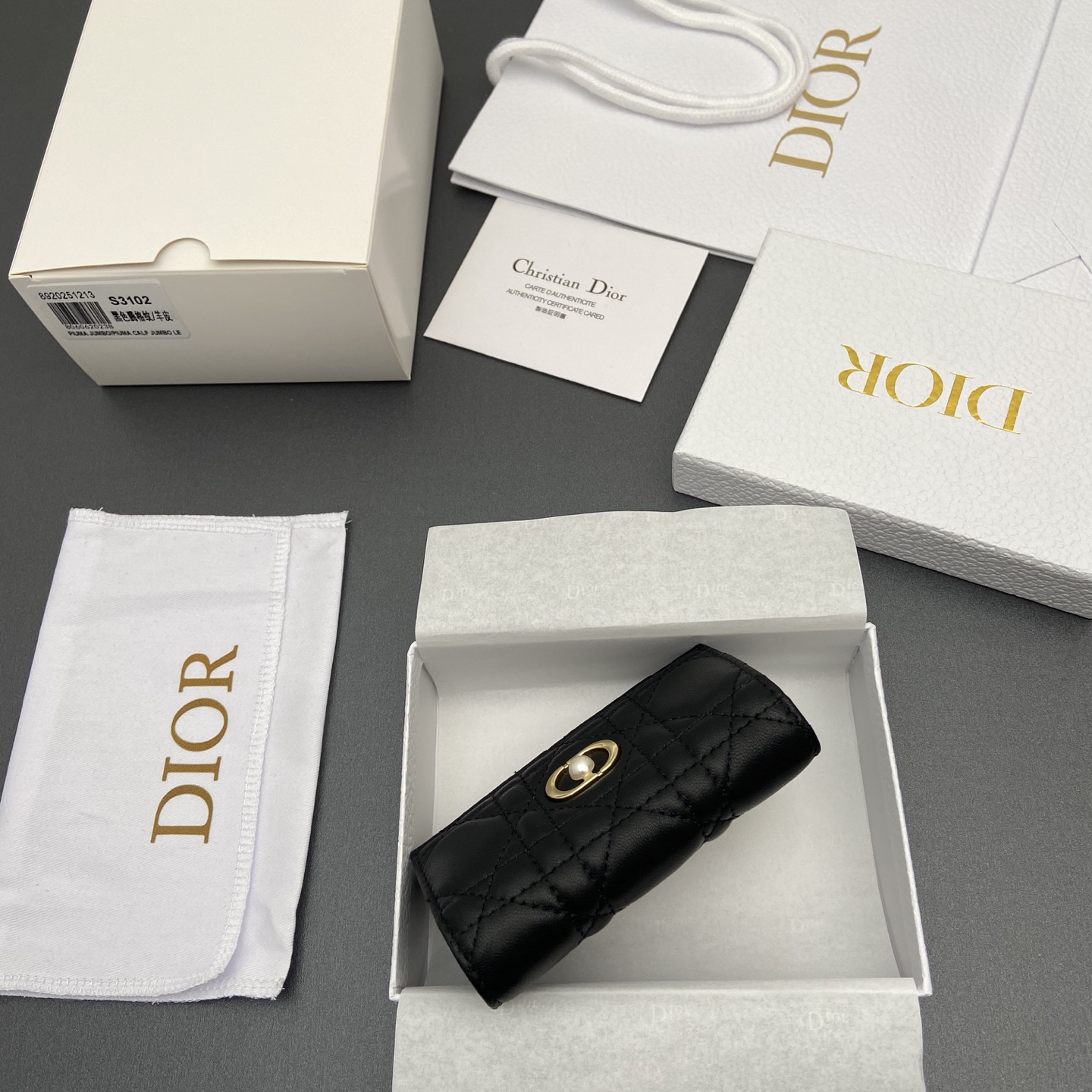 디올(DIOR) 졸리 글리신(Jolie Glycine) 까나쥬 월렛 지갑