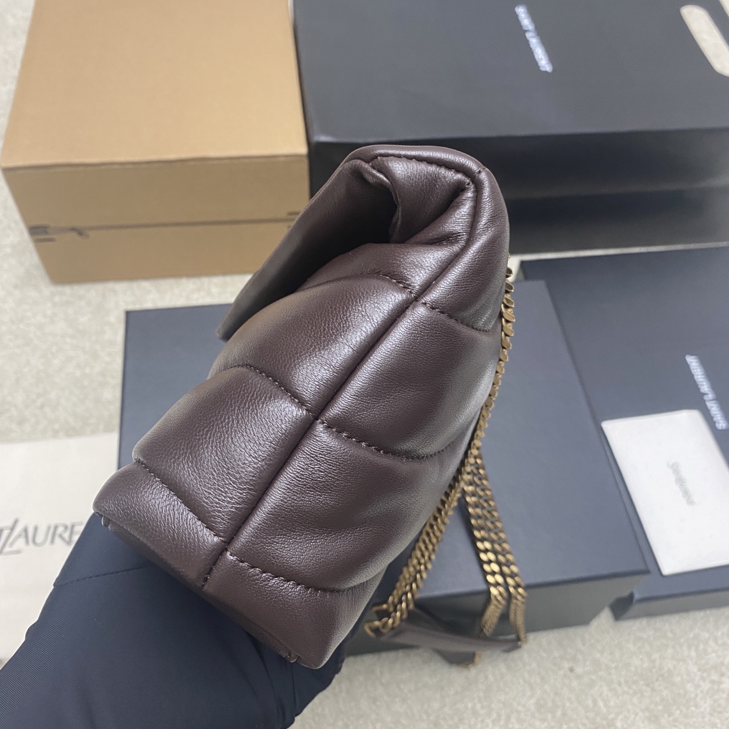 생로랑(YSL) 루루 푸퍼(Loulou Puffer) 미니 체인백 가방