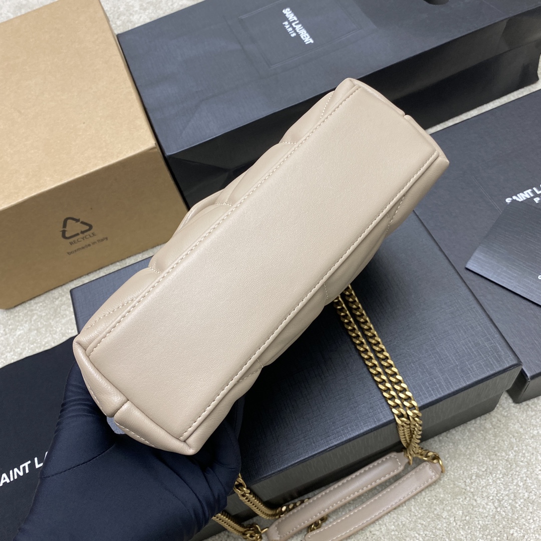 생로랑(YSL) 루루 푸퍼(Loulou Puffer) 미니 밀크 아몬드 램스킨 숄더백 가방