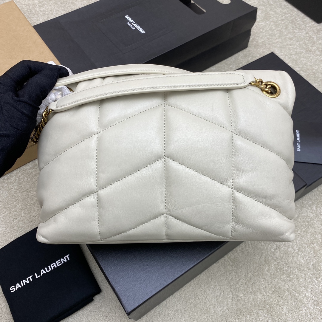 생로랑(YSL) 루루 푸퍼(Loulou Puffer) 미디움 크림 화이트 (빈티지 골드) 숄더백 가방