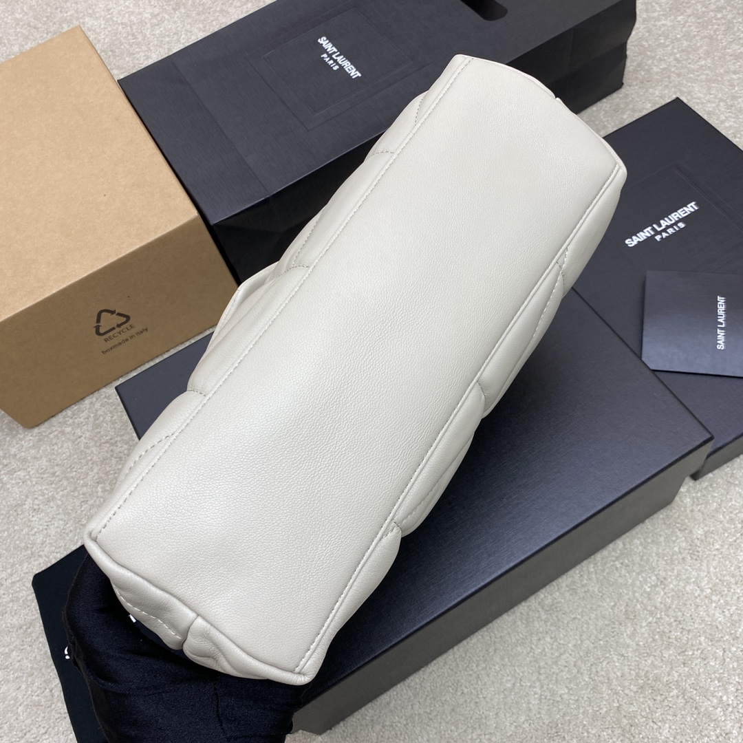생로랑(YSL) 루루 푸퍼(Loulou Puffer) 미디움 크림 화이트 (빈티지 골드) 숄더백 가방
