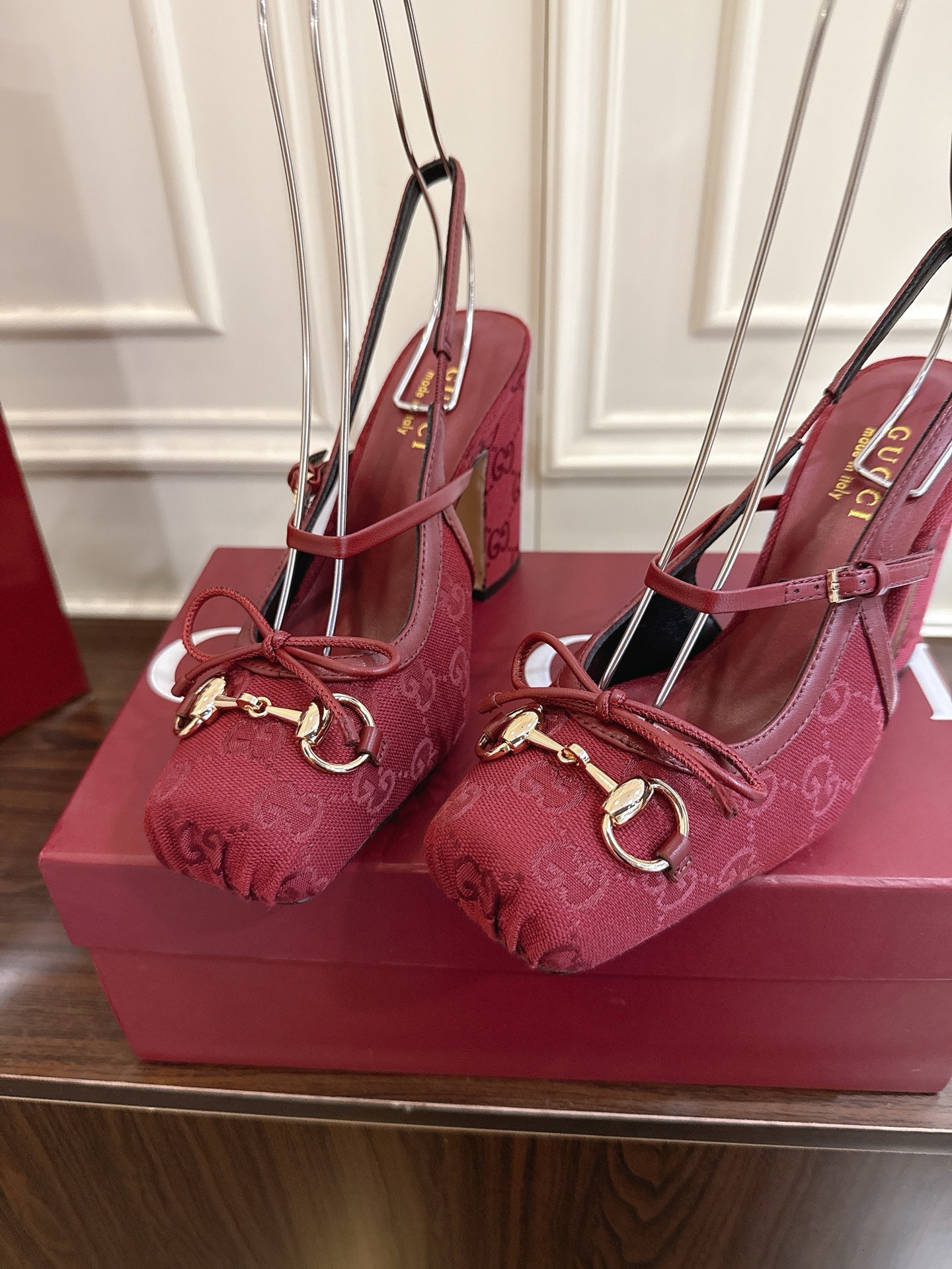 구찌(GUCCI) Horsebit 스트랩 하이힐 슈즈 신발