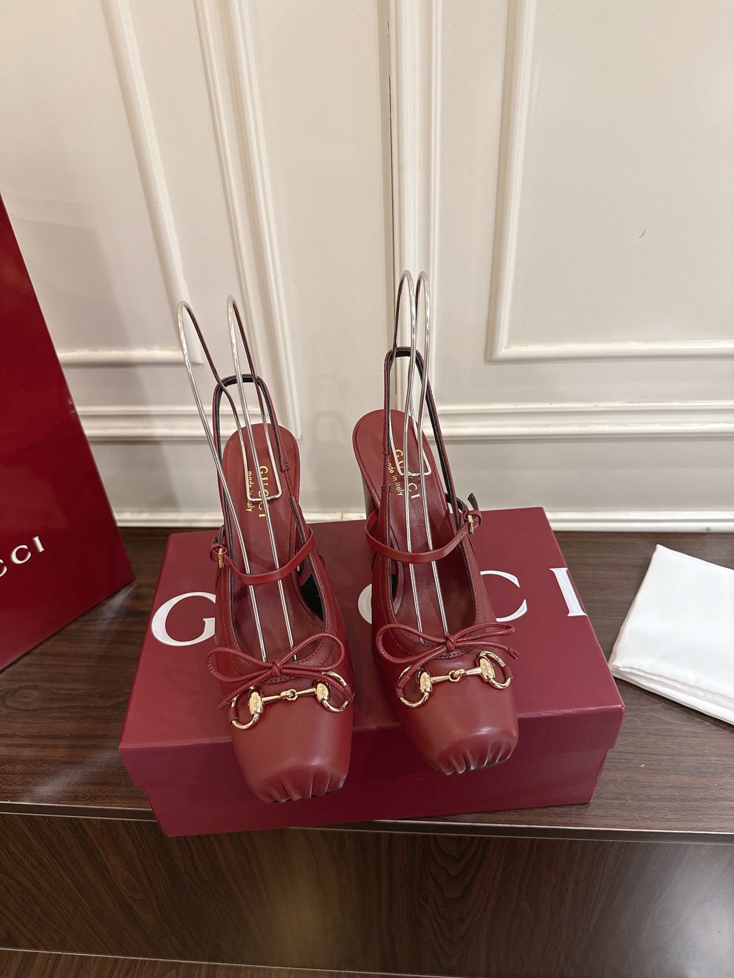 구찌(GUCCI) Horsebit 스트랩 하이힐 슈즈 신발