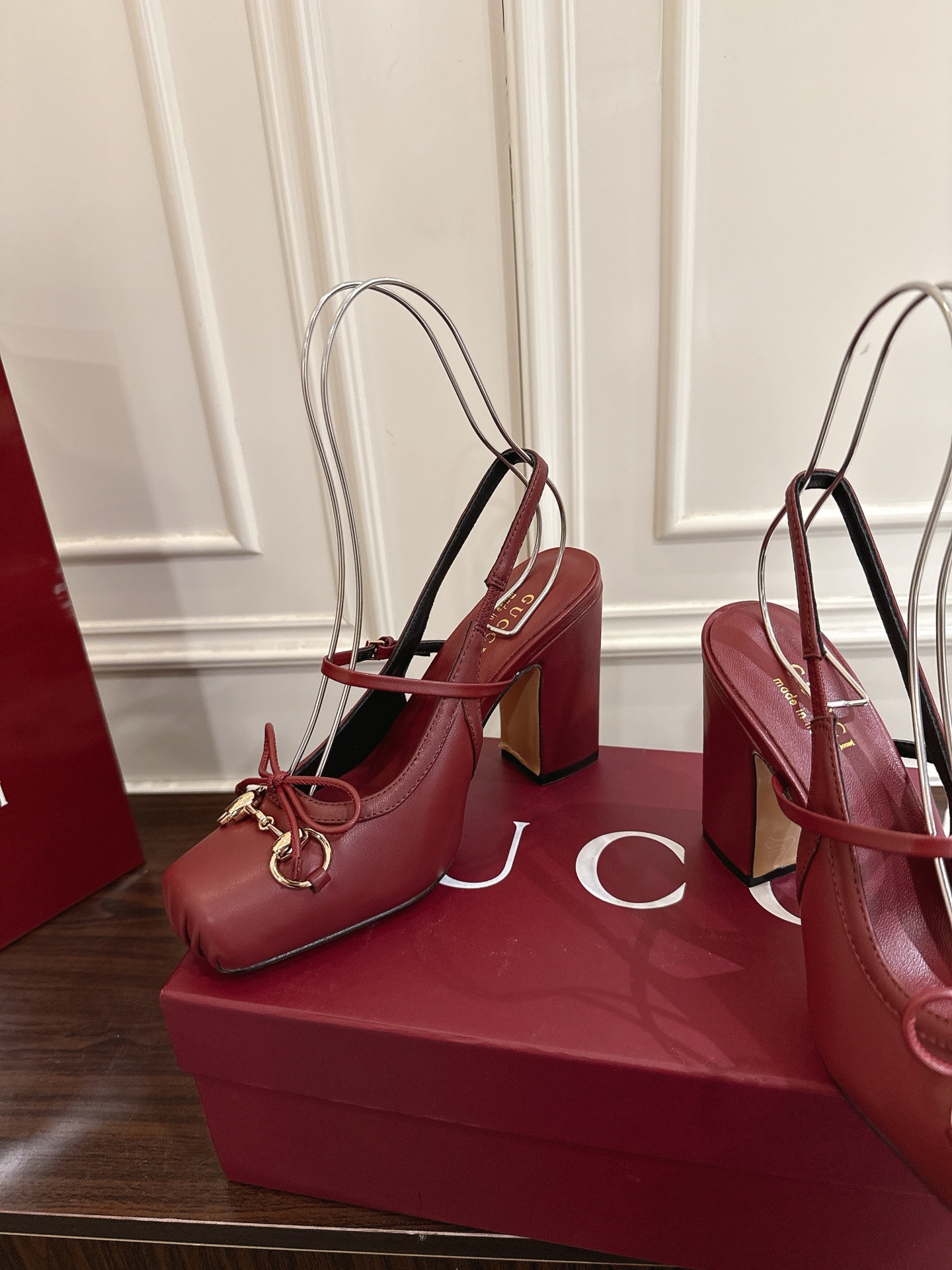 구찌(GUCCI) Horsebit 스트랩 하이힐 슈즈 신발