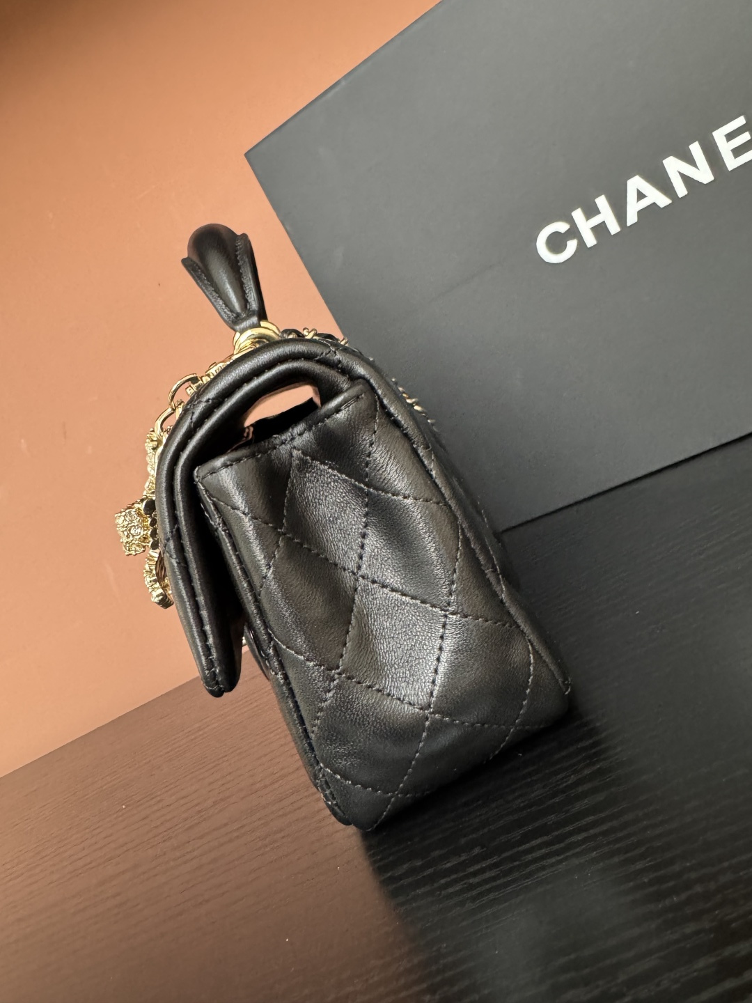 샤넬(CHANEL) 25K 버터플라이 다이아몬드 핸들 CF 미니 (블랙) 토트백 숄더백 가방
