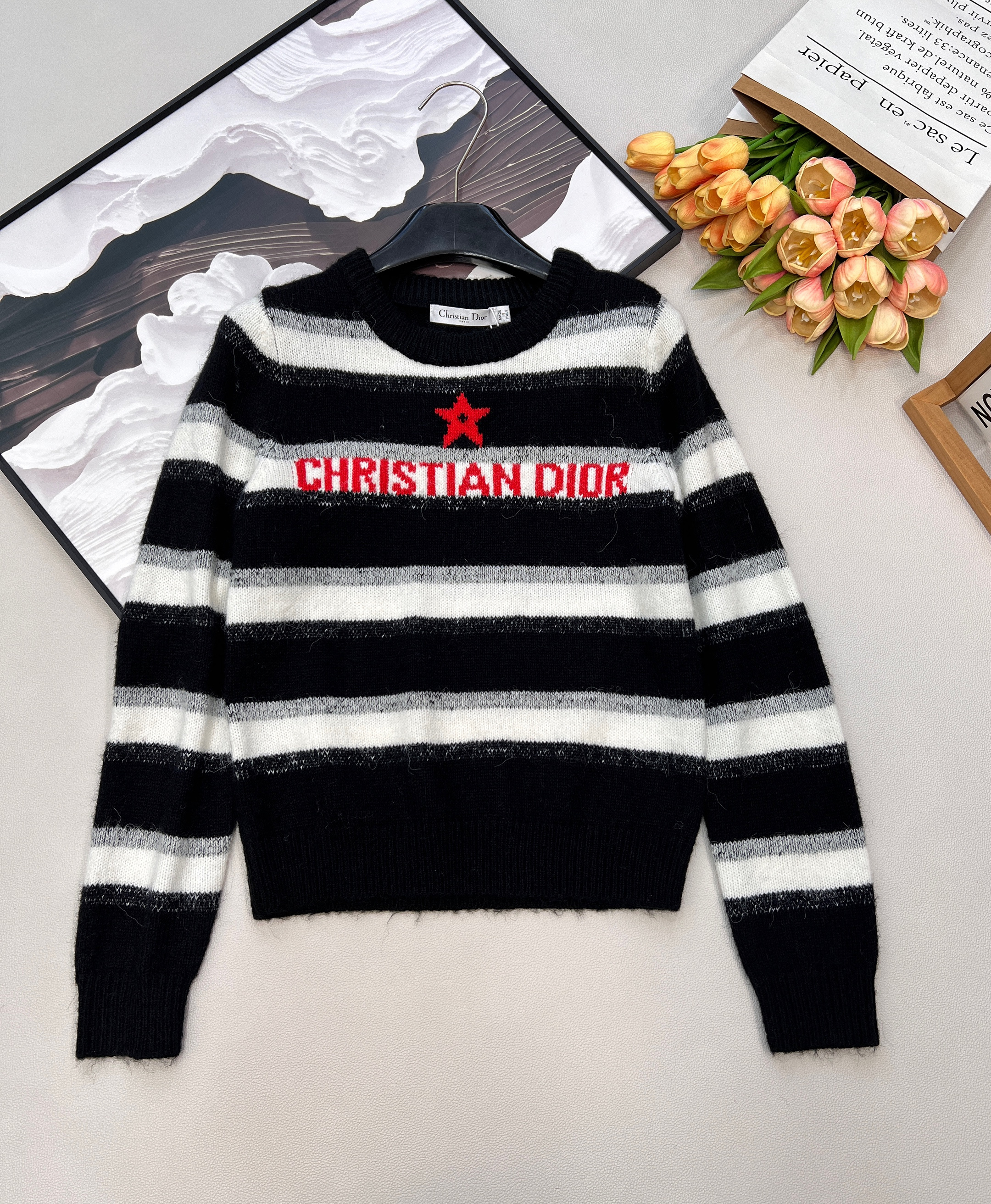 디올(DIOR) CD 스트라이프 별 레터링 자카드 긴팔 니트 의류
