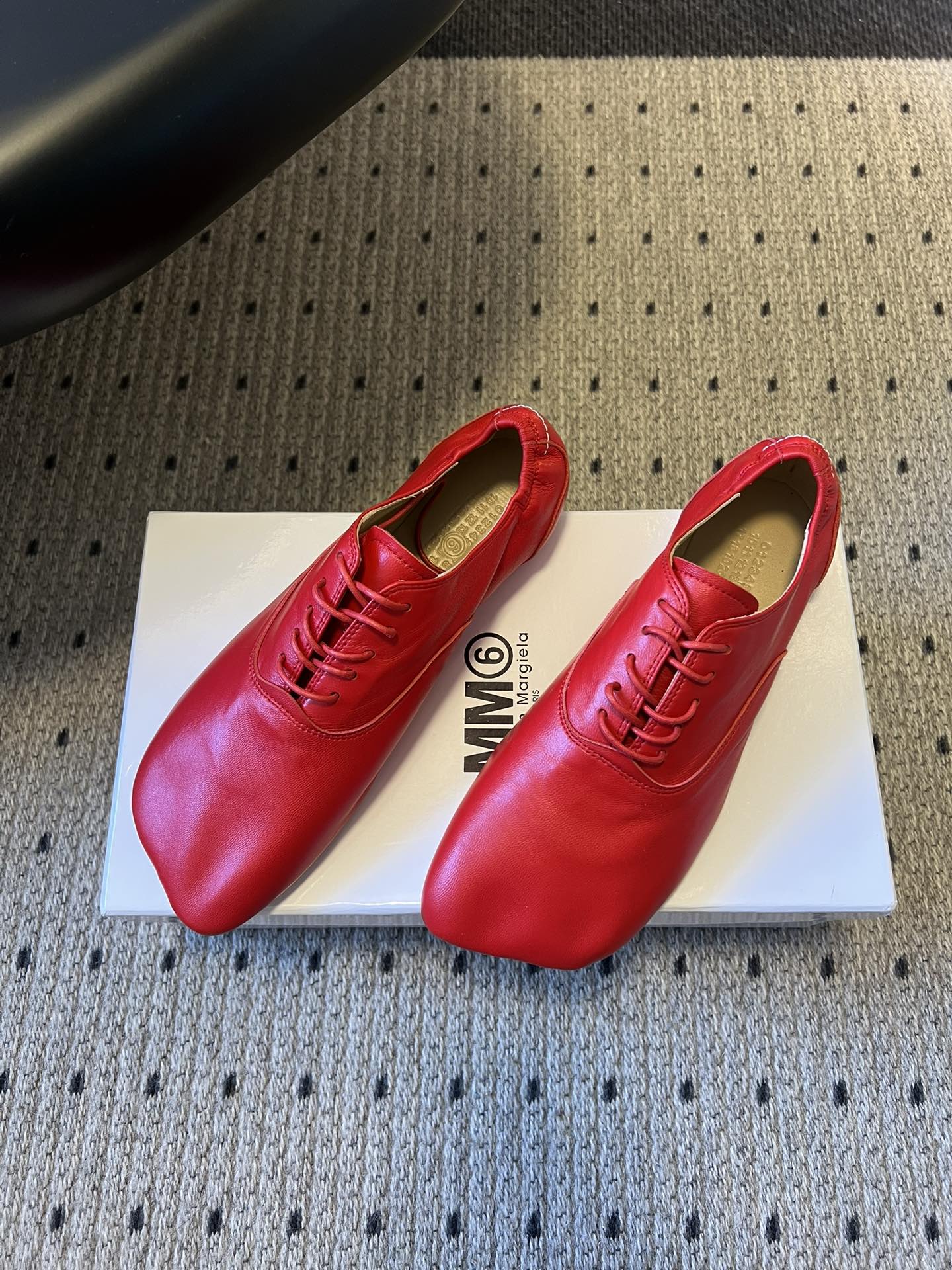 메종 마르지엘라(Maison Margiela) 레이스업 플랫 슈즈 신발