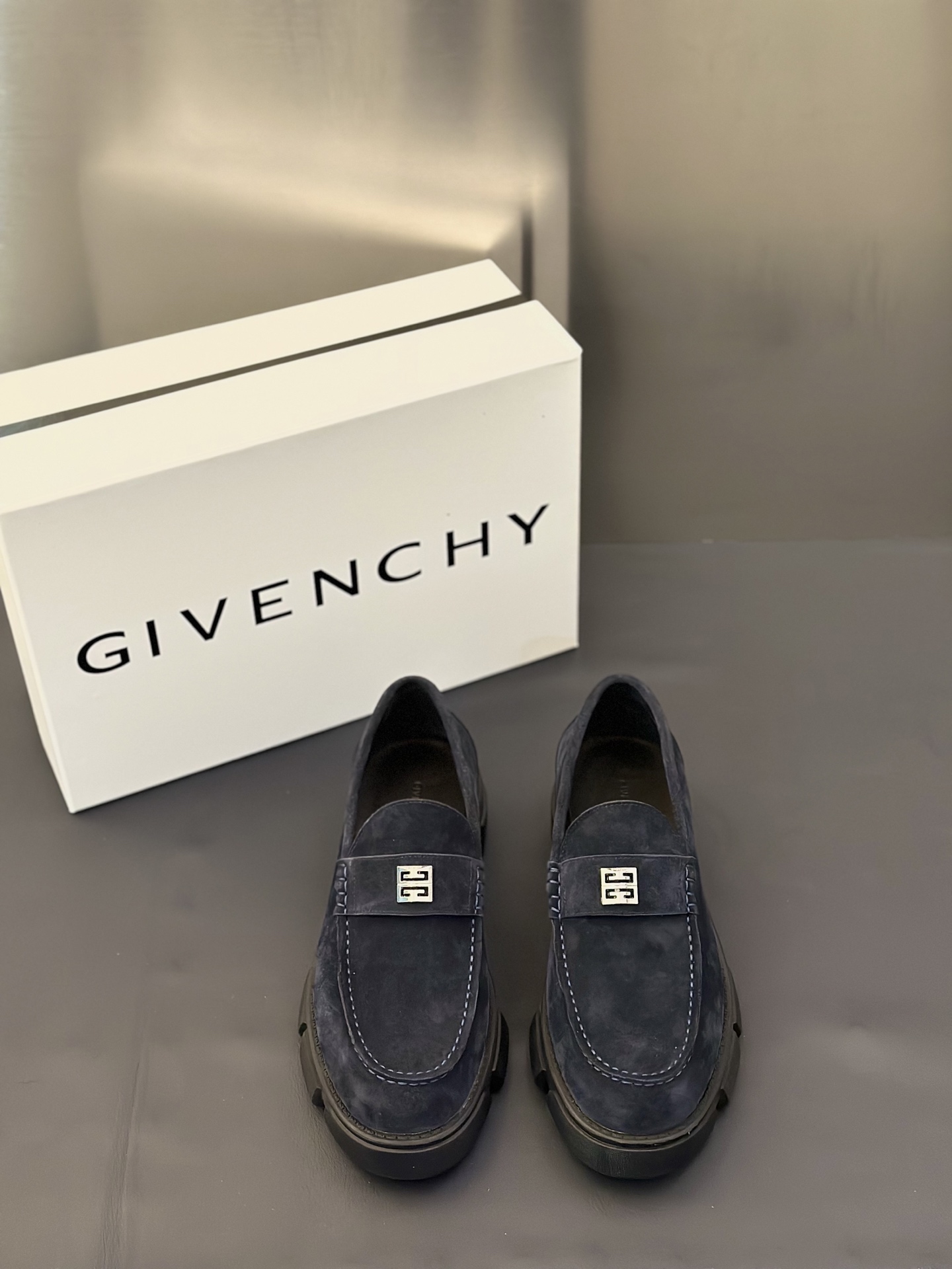 지방시(Givenchy show) 쇼 남성용 가죽 로우 로퍼 구두 신발