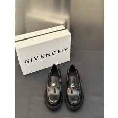 지방시(GIVENCHY show) 쇼 컬렉션 남성 레더 로우 로퍼 구두 신발