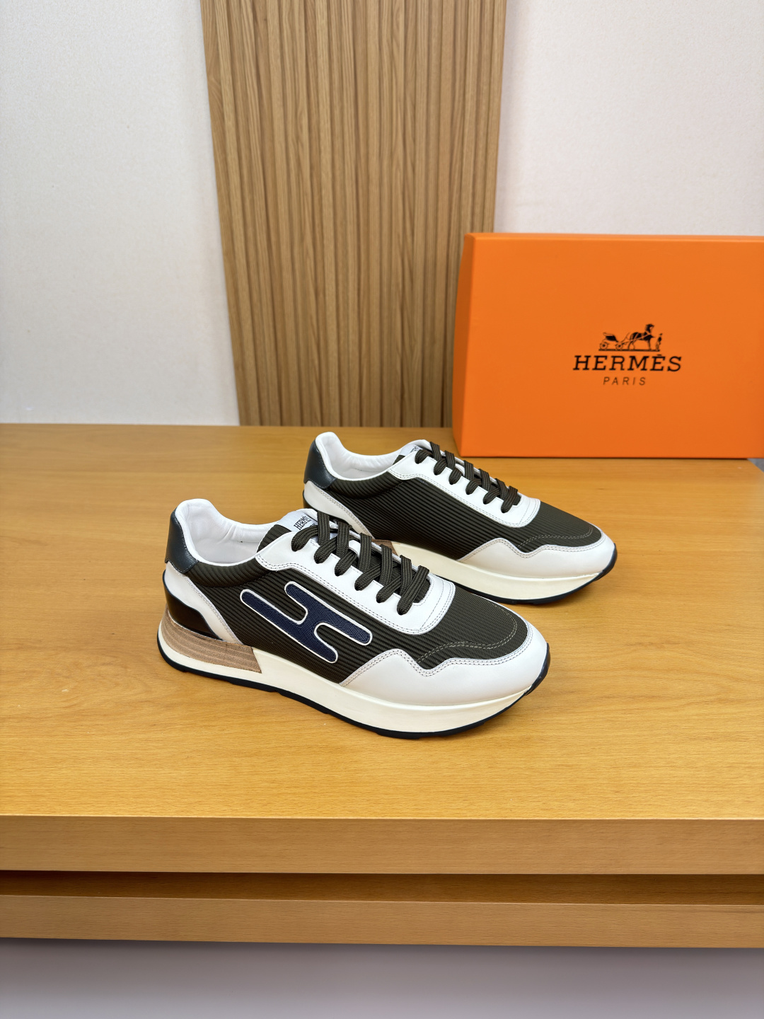 에르메스(HERMES) 하이엔드 캐주얼 스니커즈 신발