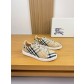 버버리(BURBERRY) 하이엔드 캐주얼 스니커즈 신발