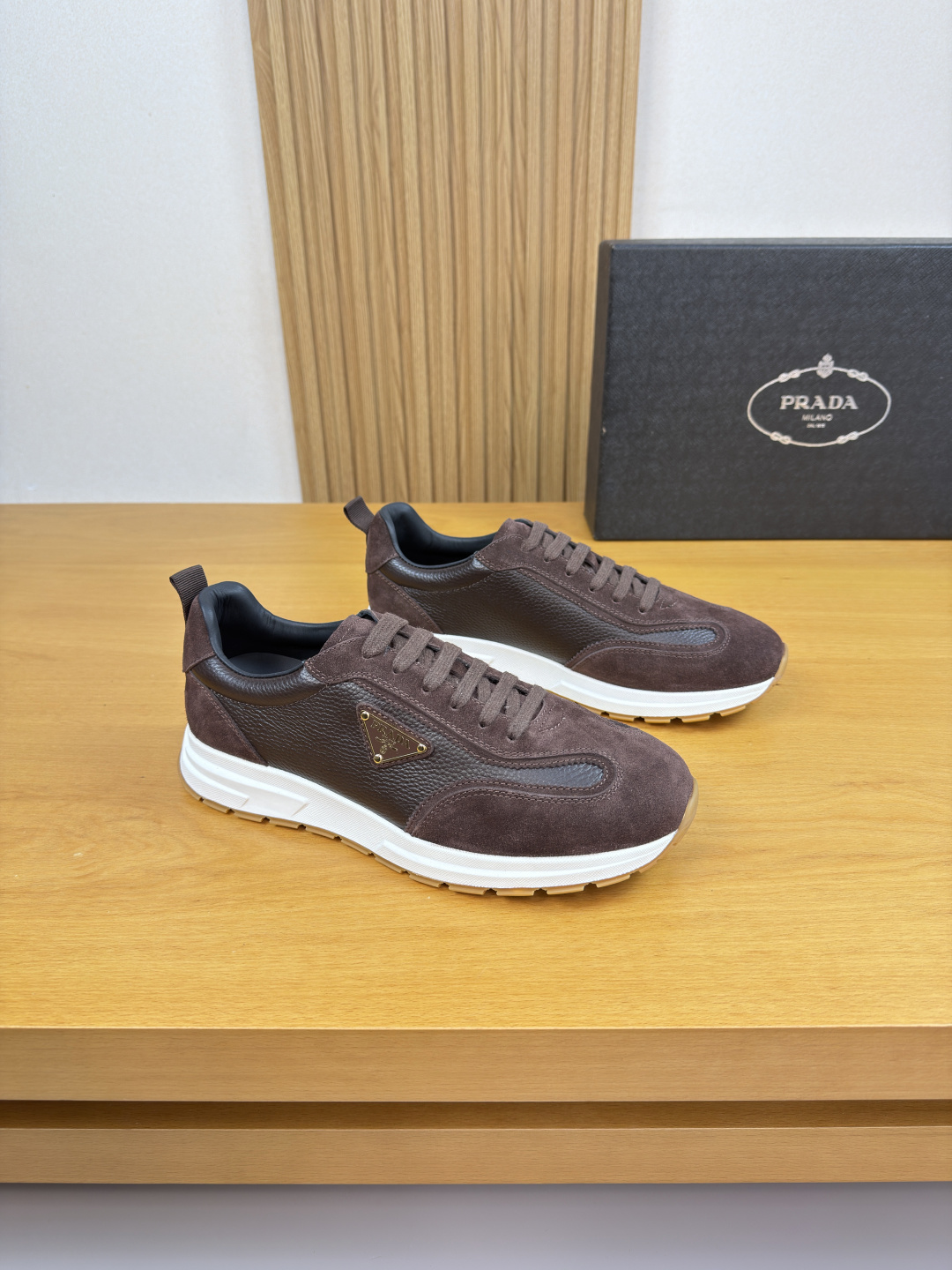 프라다(PRADA) 하이엔드 캐주얼 스니커즈 신발