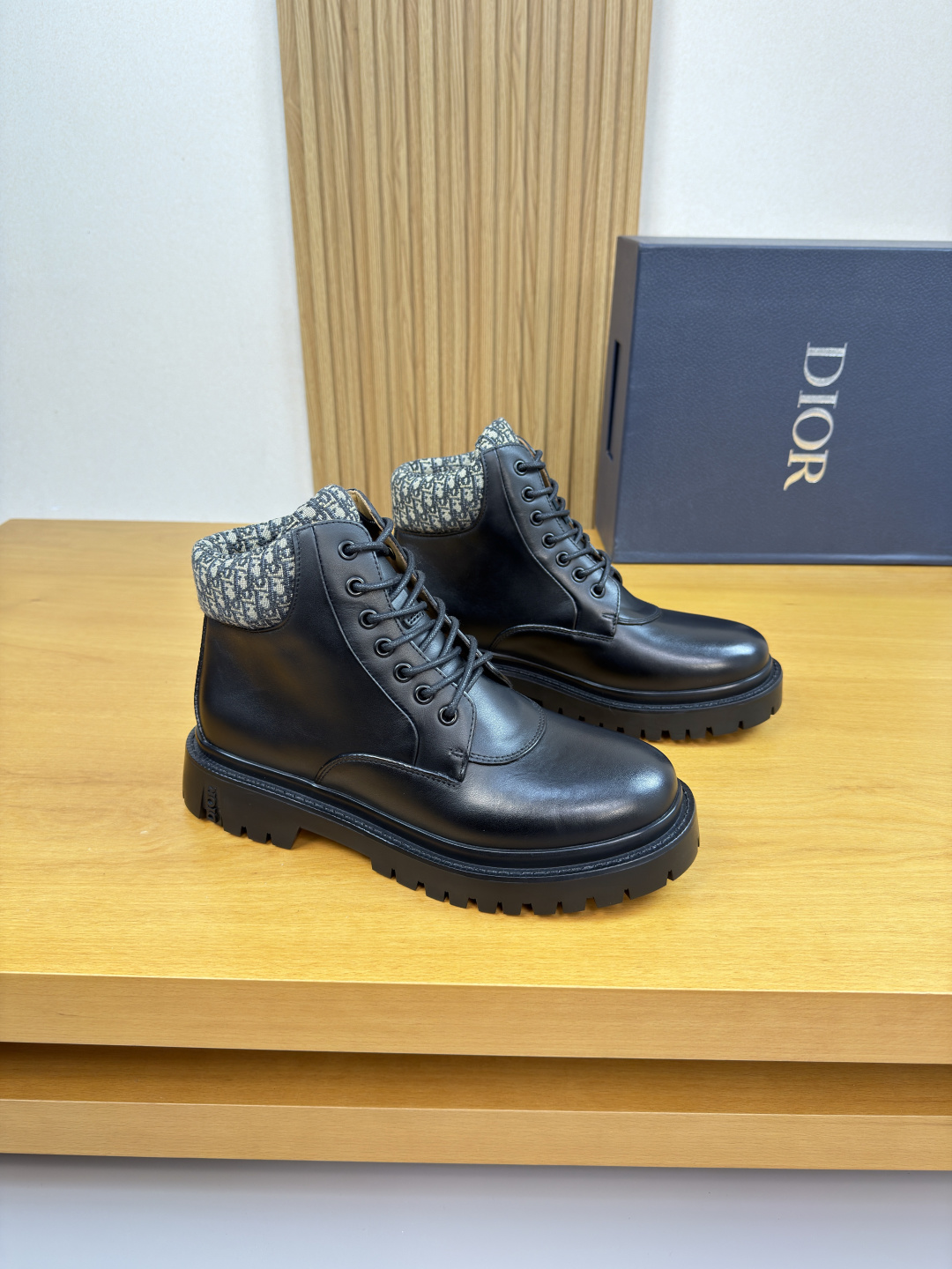 디올(DIOR) 하이엔드 콤비 하이탑 드레스 슈즈 구두 신발