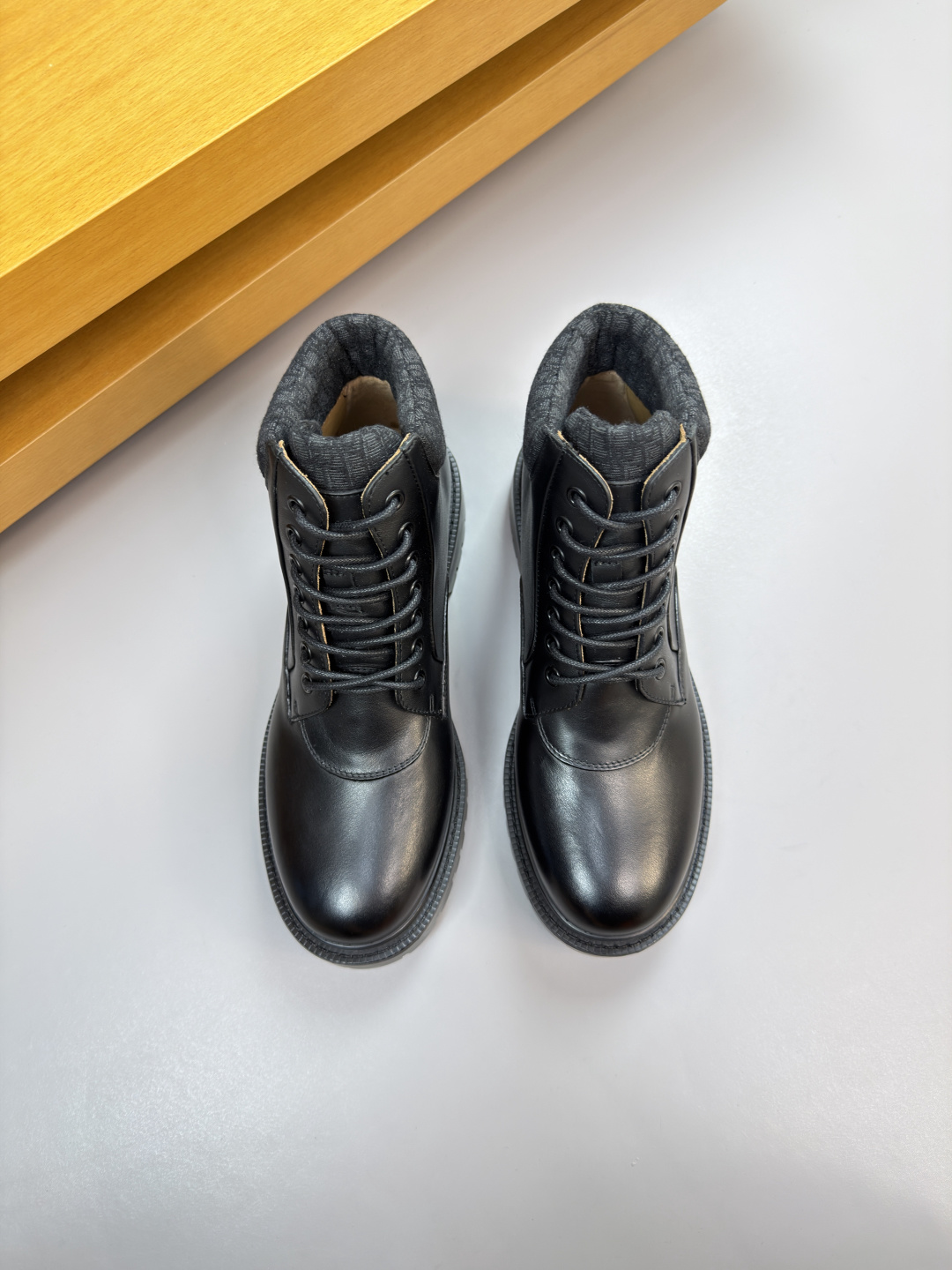 디올(DIOR) 하이엔드 콤비 하이탑 드레스 슈즈 구두 신발