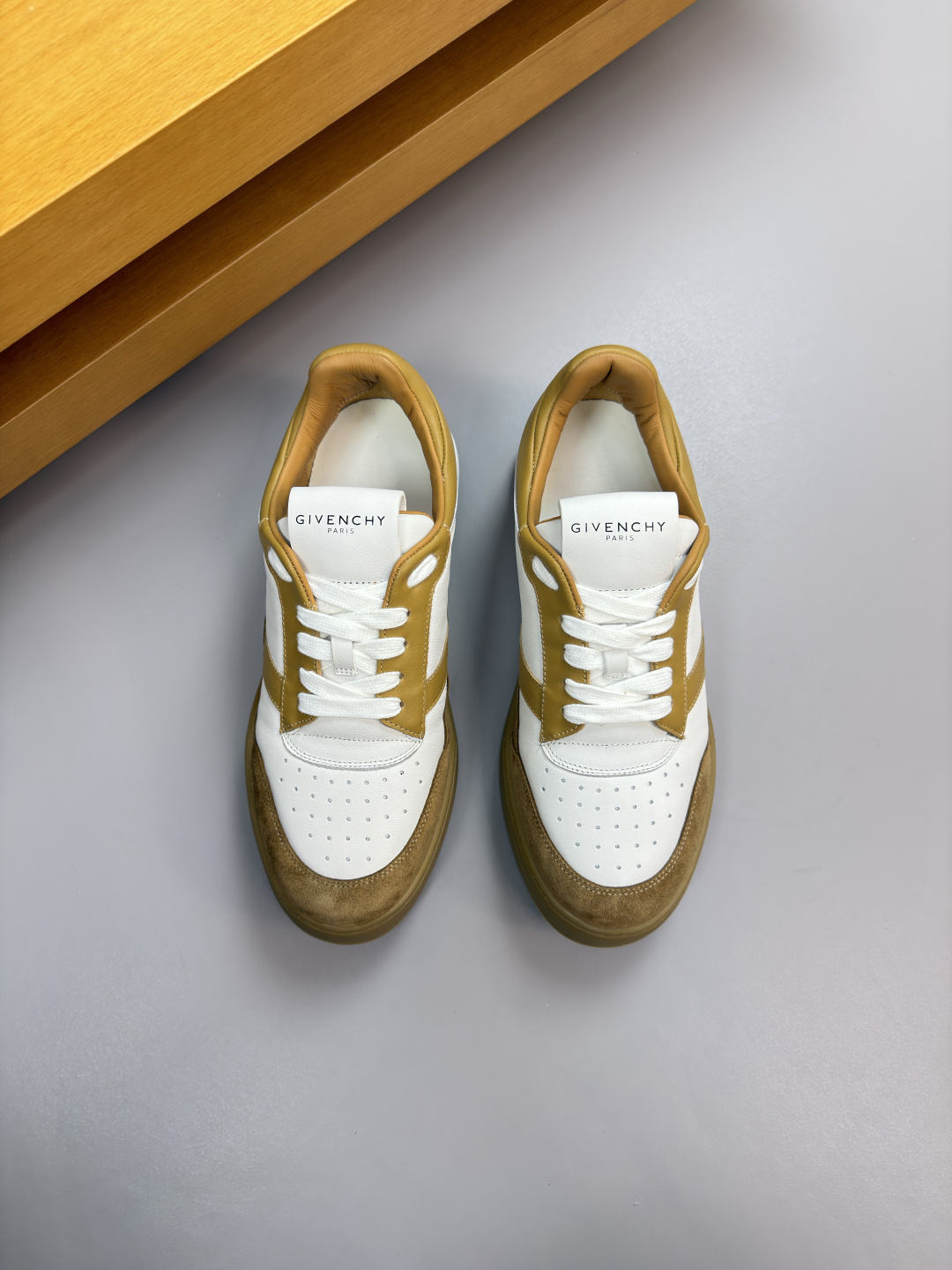 지방시(GIVENCHY) 하이엔드 콤비 캐주얼 스니커즈 신발