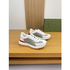 구찌(GUCCI) 하이엔드 엠보 로고 캐주얼 스니커즈 신발