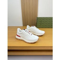 구찌(GUCCI) 하이엔드 엠보 로고 캐주얼 스니커즈 신발