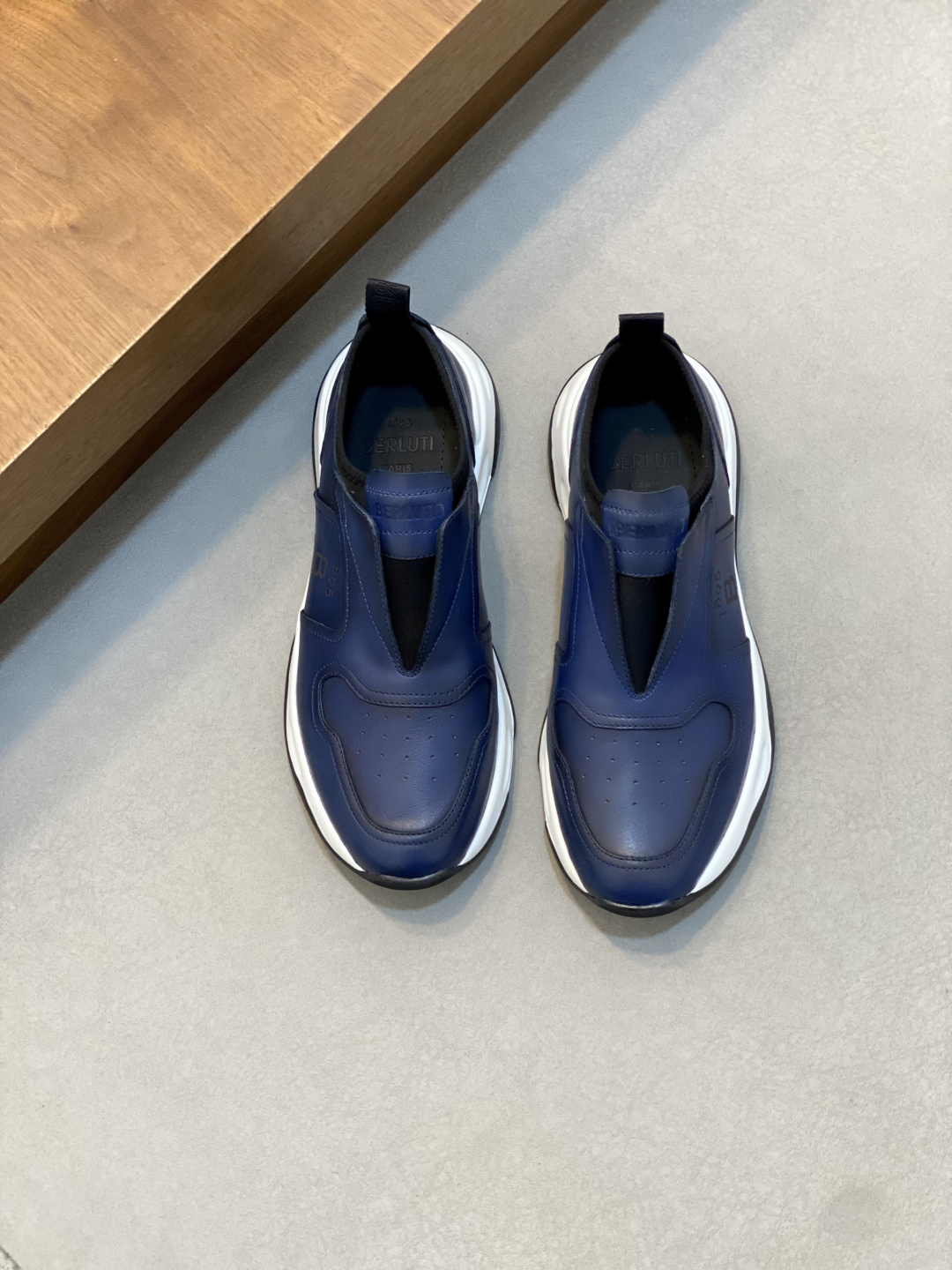 벨루티(Berluti) 핸드메이드 파티나 미드탑 슈즈 스니커즈 신발