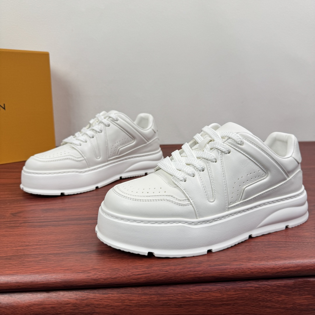 루이비통(LV) 헤리티지 프리미엄 키높이 스니커즈 신발