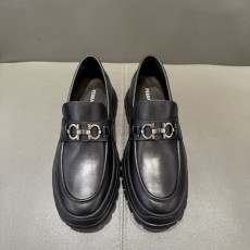 페라가모(Ferragamo) 어반 럭셔리 로퍼 구두 신발