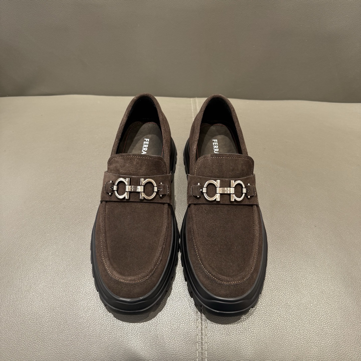 페라가모(Ferragamo) 어반 럭셔리 로퍼 구두 신발