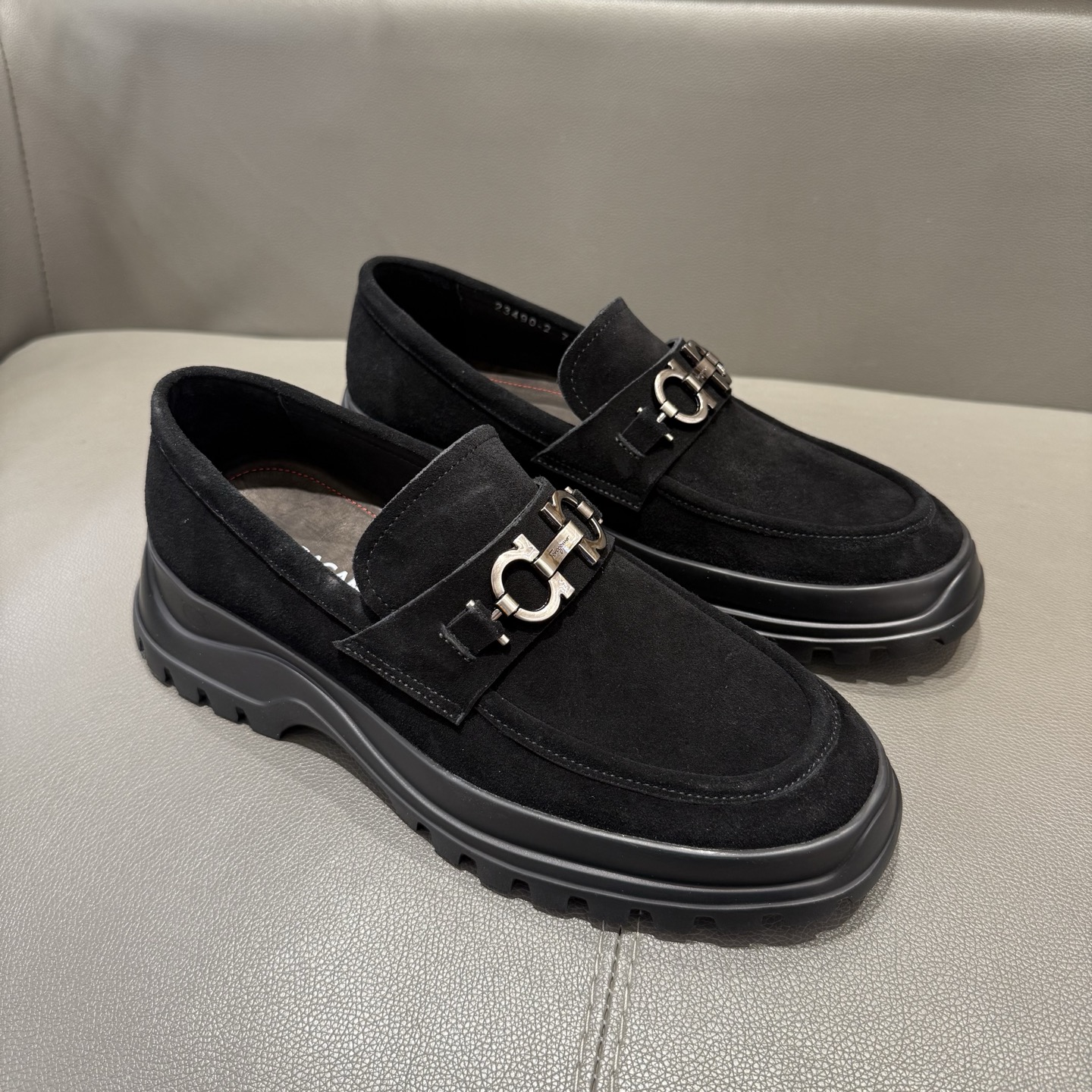 페라가모(Ferragamo) 어반 럭셔리 로퍼 구두 신발