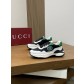 구찌(GUCCI) 빈티지 무드 데일리 스니커즈 신발