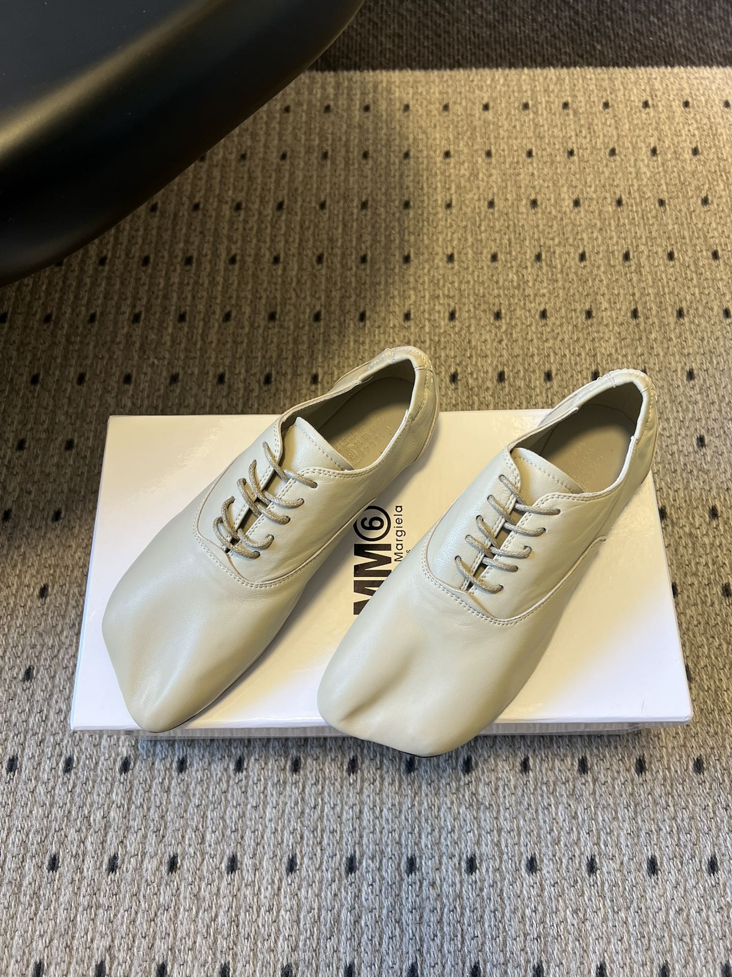 메종 마르지엘라(Maison Margiela) 레이스업 플랫 슈즈 신발