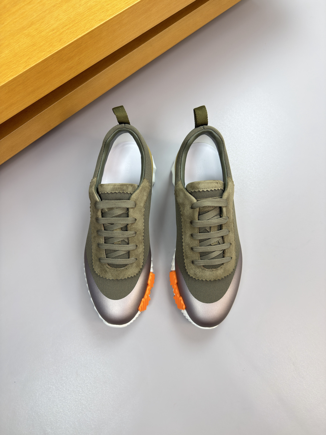 에르메스(HERMES) 하이엔드 콤비 캔버스 스니커즈 신발