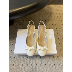 디올(DIOR) 리본 슬링백 로우힐 신발